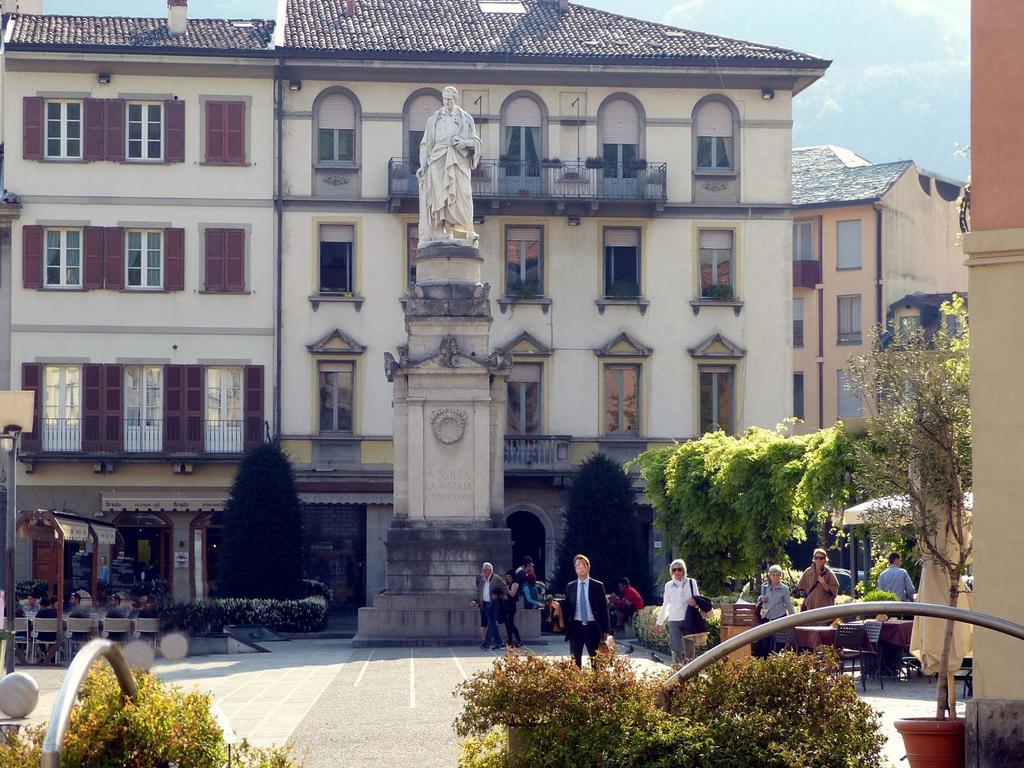 Fontana Rooms Lake Como ภายนอก รูปภาพ